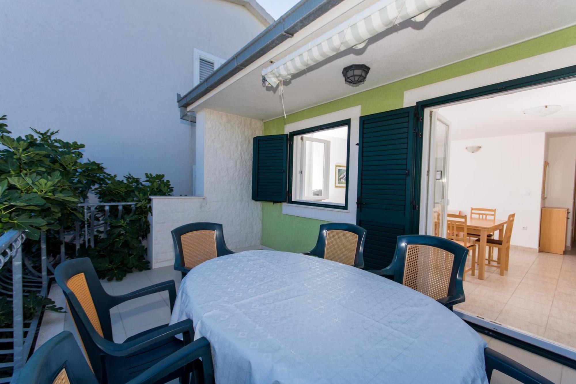 Apartments Marinana ราชานิ ภายนอก รูปภาพ