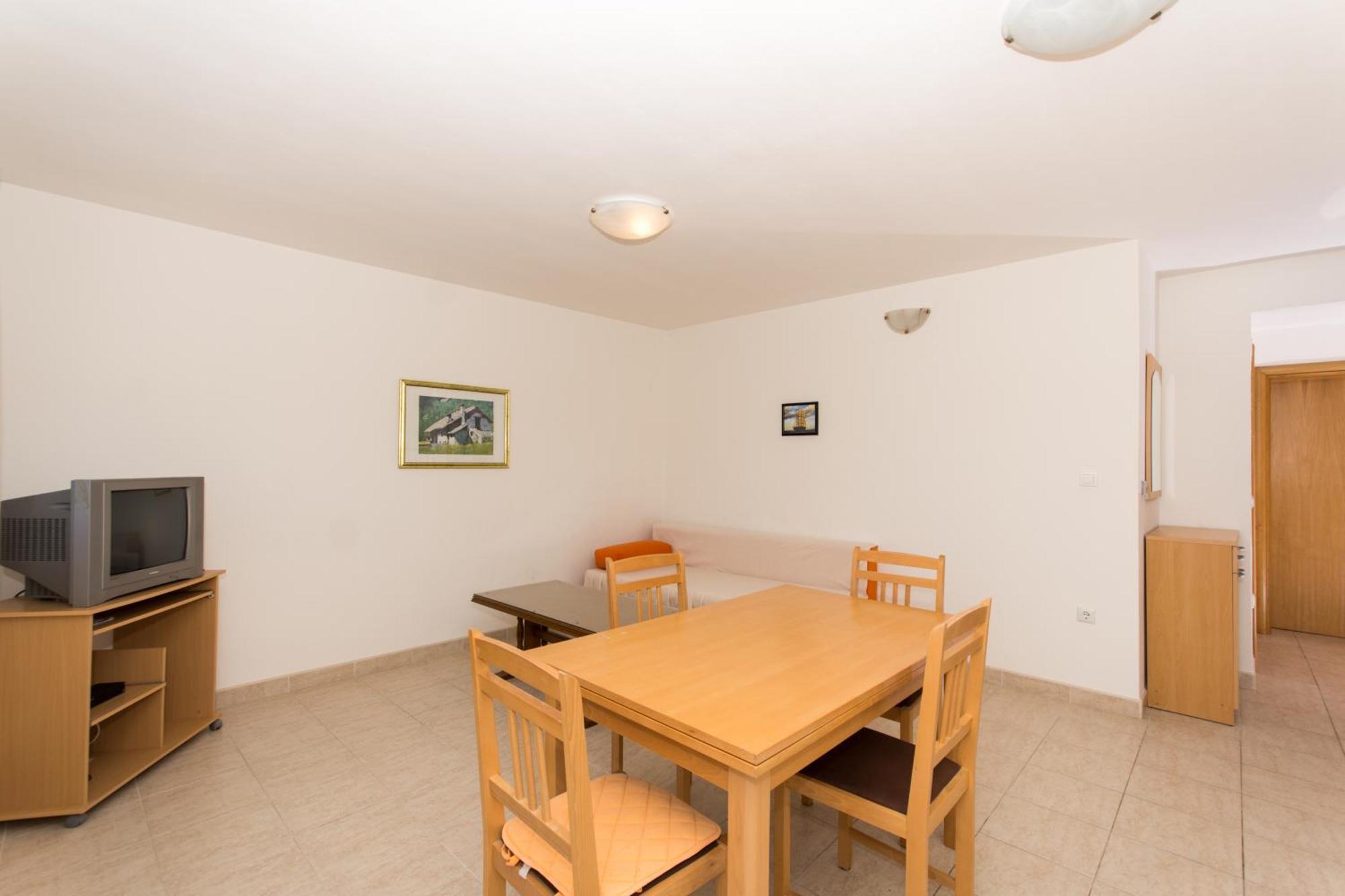 Apartments Marinana ราชานิ ภายนอก รูปภาพ