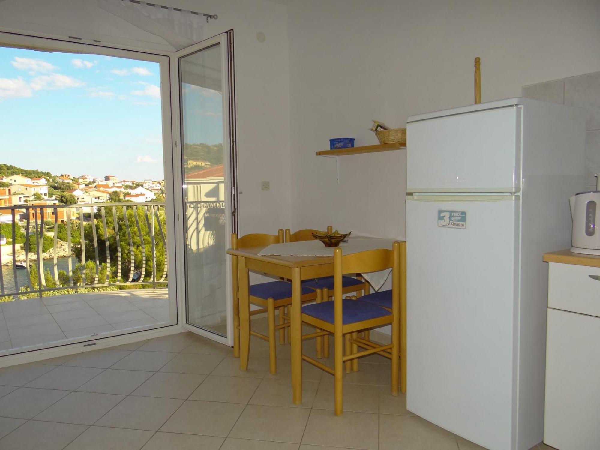 Apartments Marinana ราชานิ ภายนอก รูปภาพ