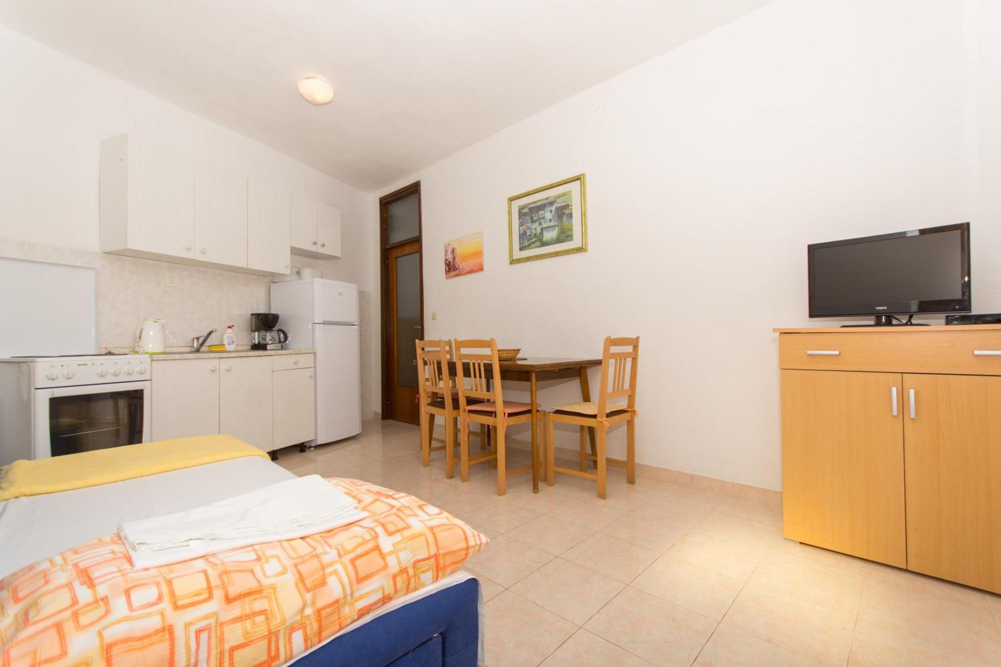 Apartments Marinana ราชานิ ภายนอก รูปภาพ