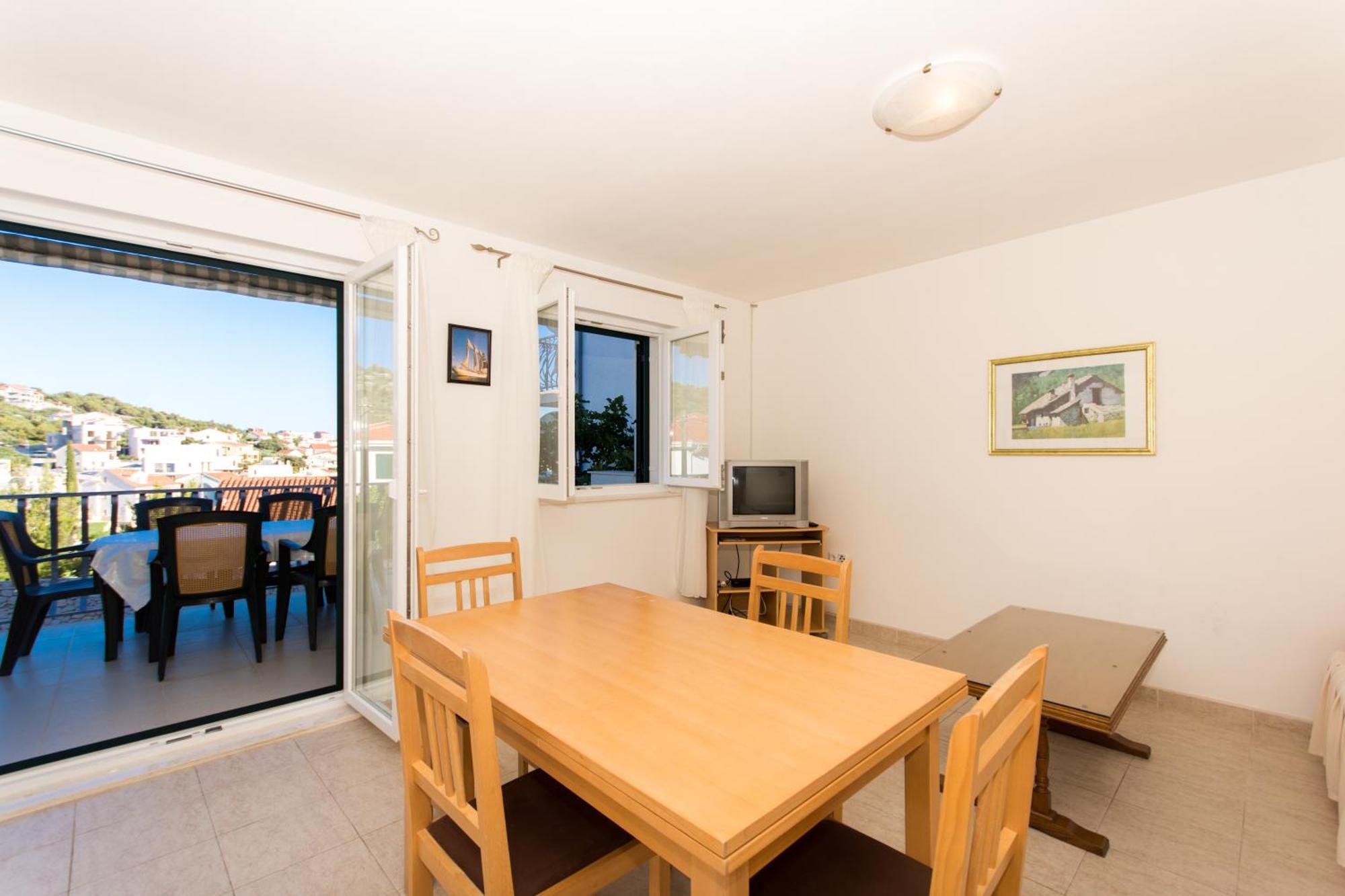 Apartments Marinana ราชานิ ภายนอก รูปภาพ
