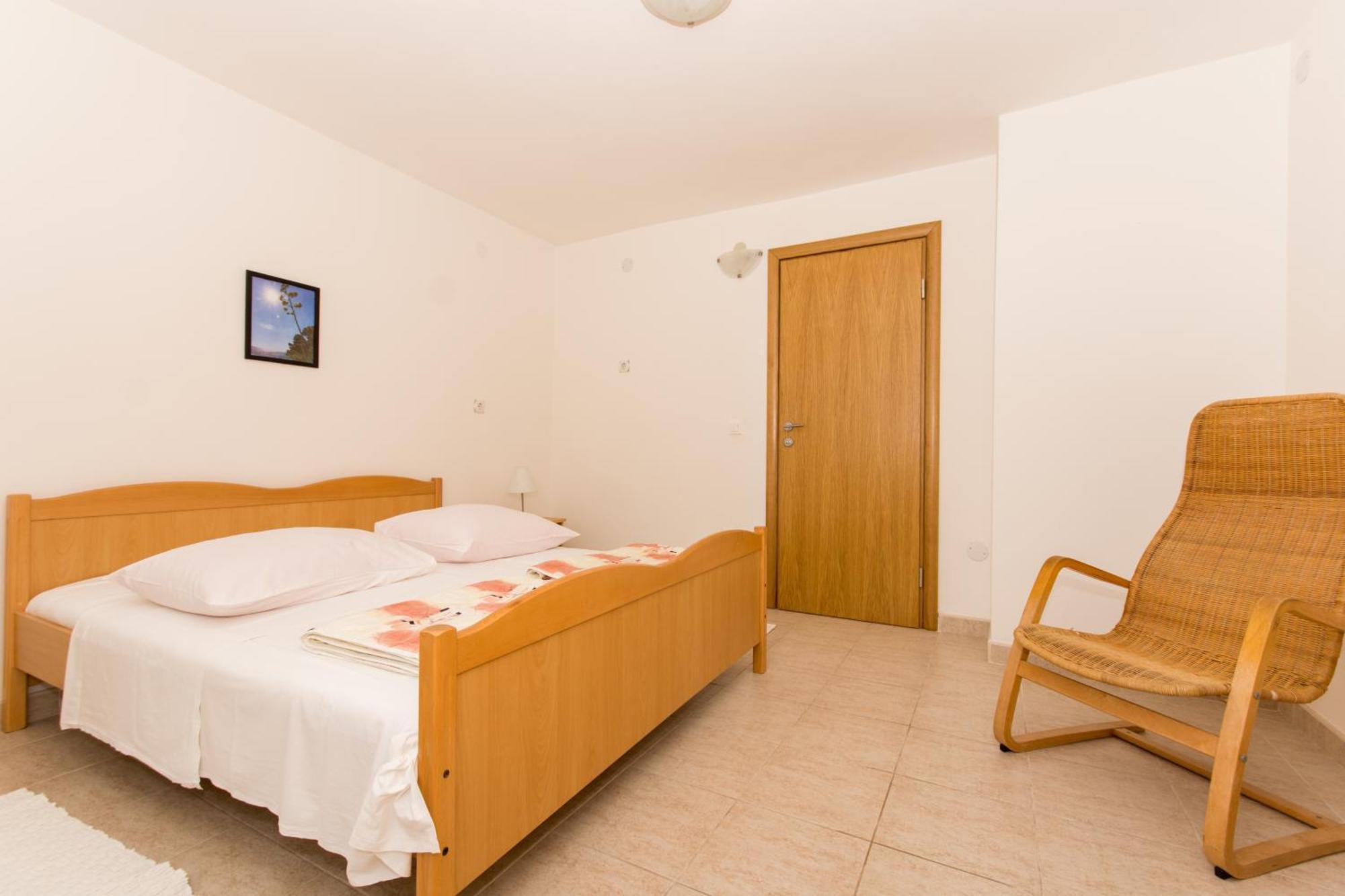 Apartments Marinana ราชานิ ภายนอก รูปภาพ